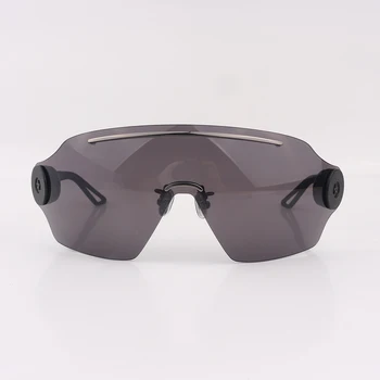 Серые солнцезащитные очки-маски без оправы со складывающимися ацетатными дужками, черные с металлической отделкой из рутения