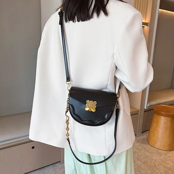 2023 Нишевая Женская сумка, простая повседневная Новая модная сумка через плечо, Корейская версия седельной сумки, Красивая Элегантная популярная сумка через плечо