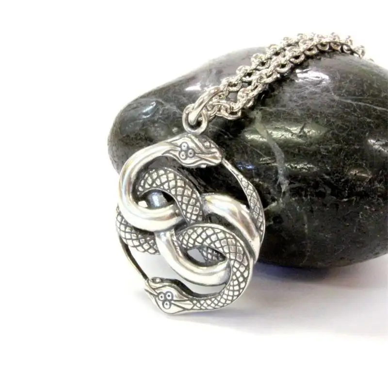 Двойное ожерелье с подвеской в виде змеи Уробороса Серебряного цвета, очаровательные цепочки, ожерелья для женщин, мужчин, модные украшения для панк-вечеринок, Оптовая продажа 0