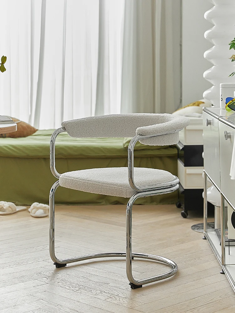 Дизайнерский легкий Роскошный обеденный стул MOMO в стиле ретро, туалетный столик, стул для макияжа, простой стул для домашнего ресторана, Скандинавская мебель 1